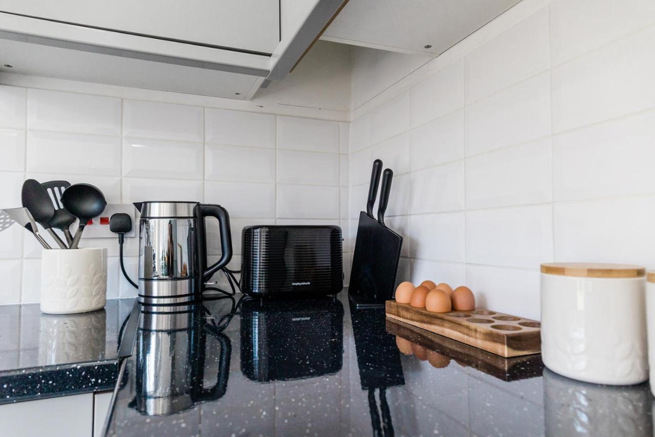 The Oval House By Silva Cmk Stylish House With Garden & Parking Eco-Serviced Accommodation Milton Keynes Exteriér fotografie