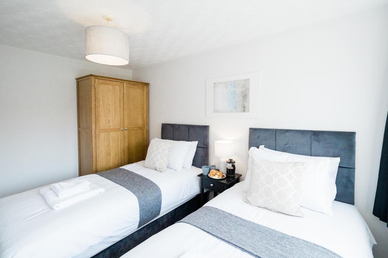 The Oval House By Silva Cmk Stylish House With Garden & Parking Eco-Serviced Accommodation Milton Keynes Exteriér fotografie